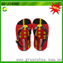 Sandálias de falso flip de design novo para bebê EVA